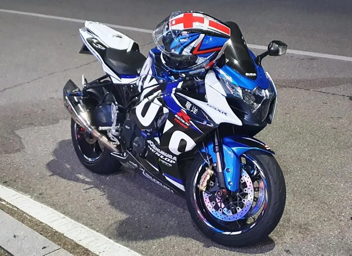 스즈키 GSX R-1000